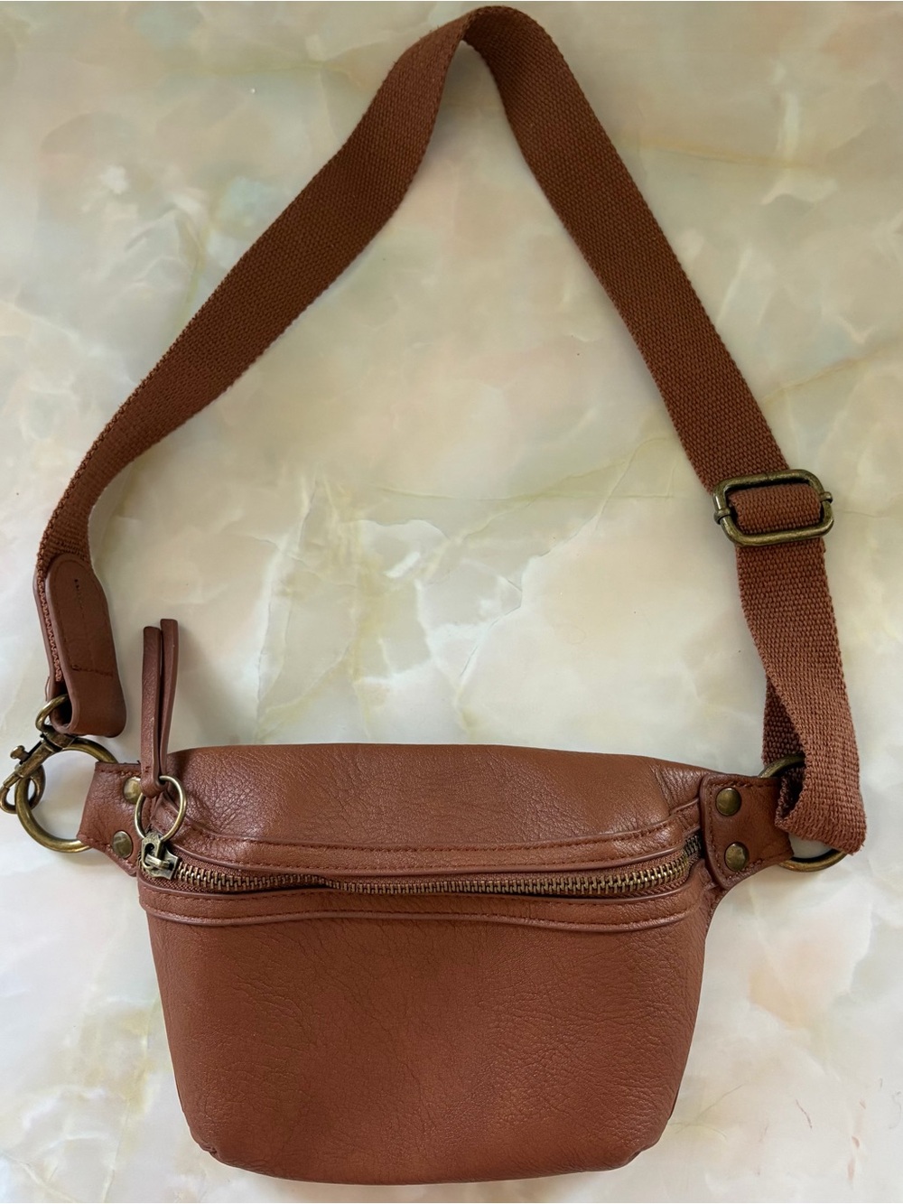 Universal Thread Cognac Faux Leather Crossbody Belt Bag
